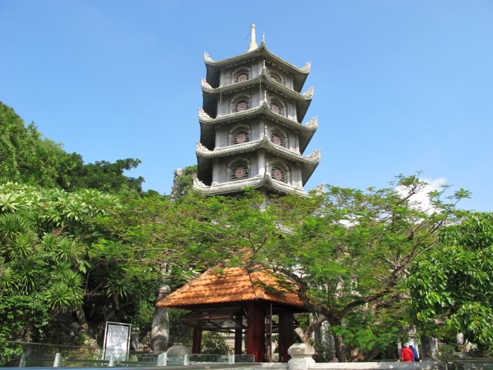salah satu pagoda